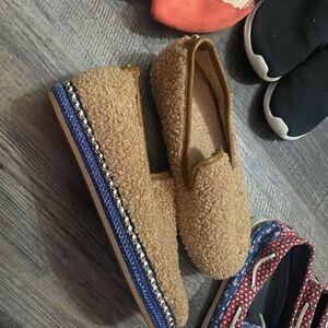 Tan Fuzzy Slip-On Shoes with Blue and Gold Accents